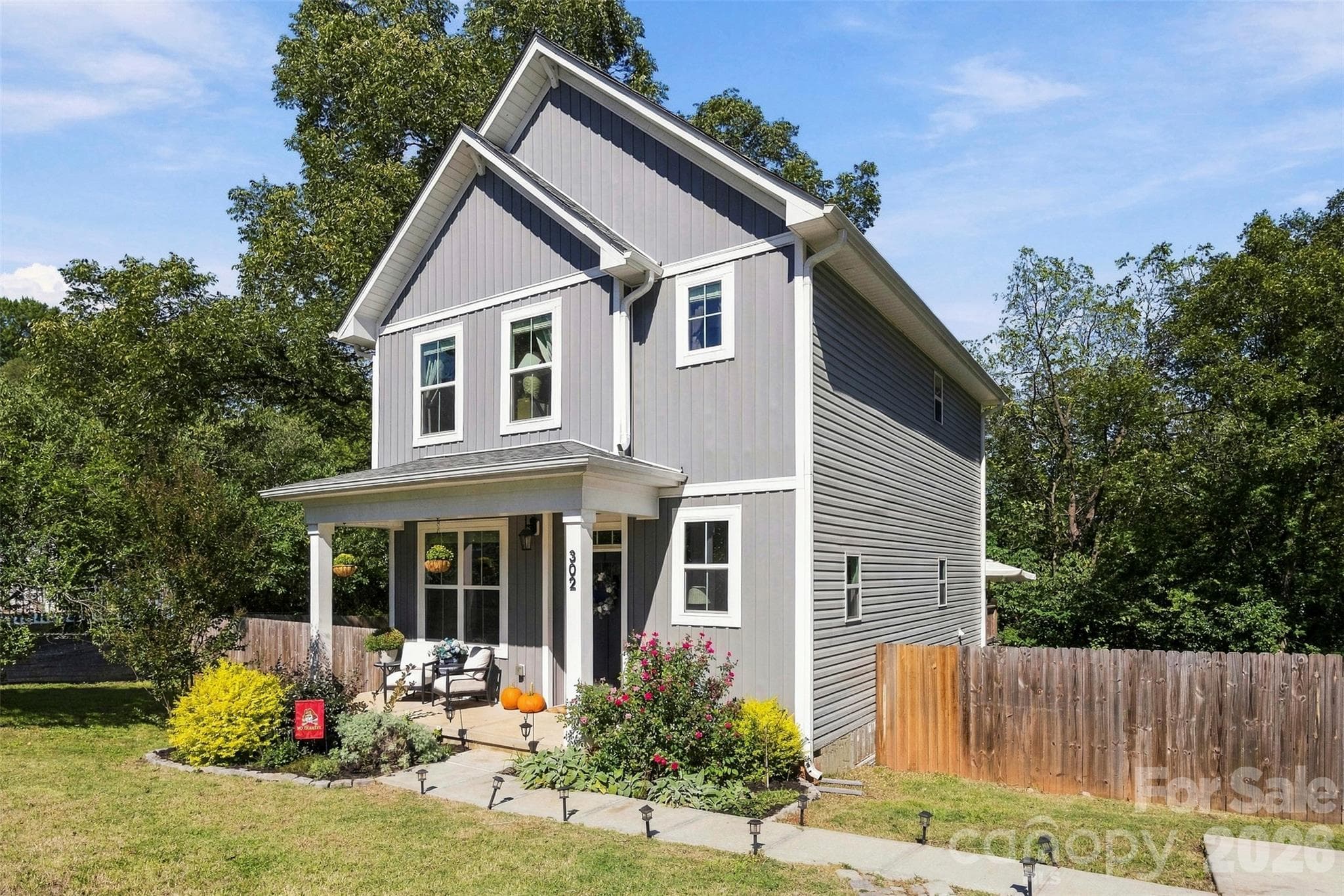 Single Family Residence at 302 Cherry Street, Belmont, photo 6 of 48
