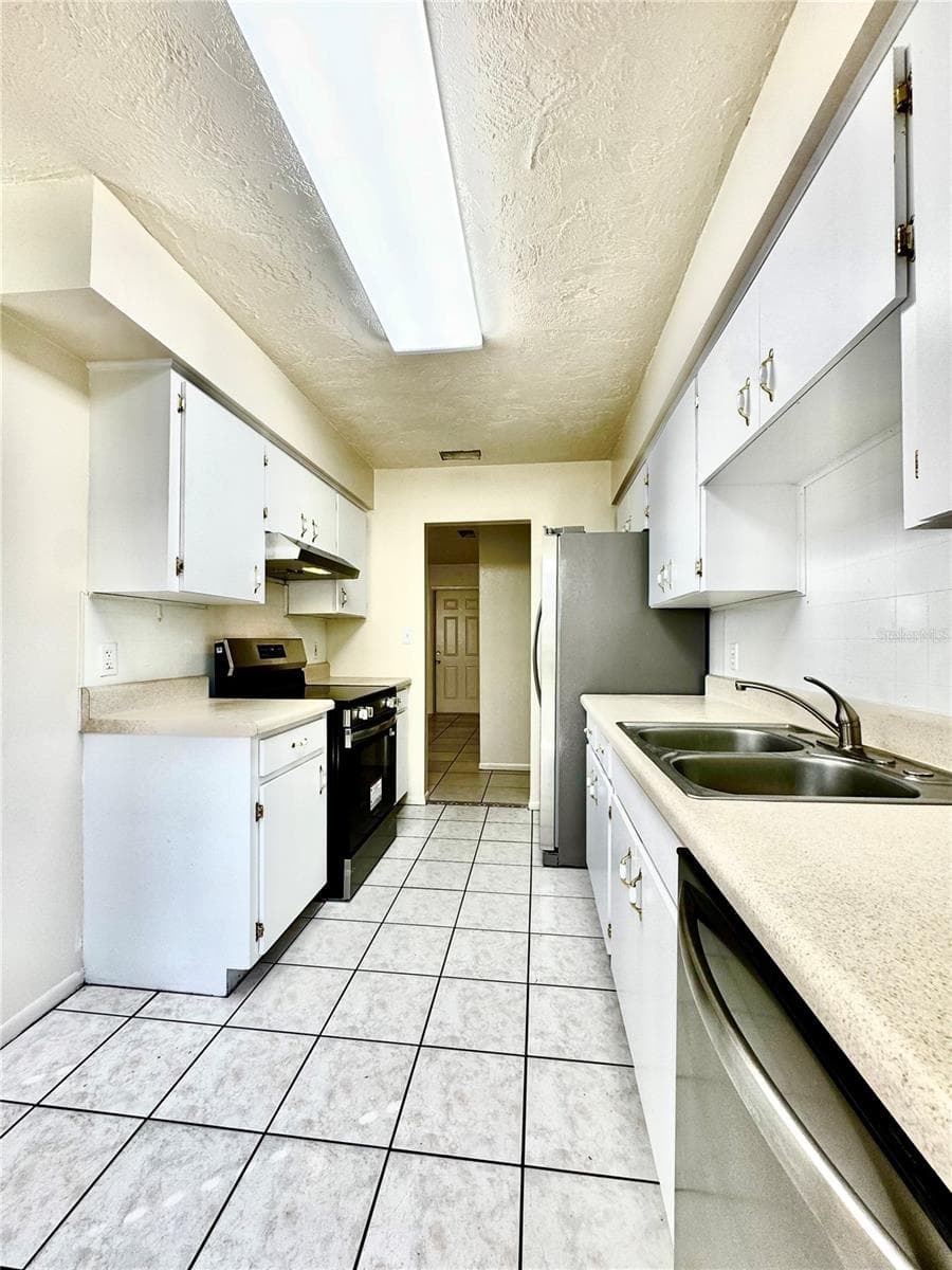 Single Family Residence at 3110 8TH ST, SARASOTA, photo 9 of 24