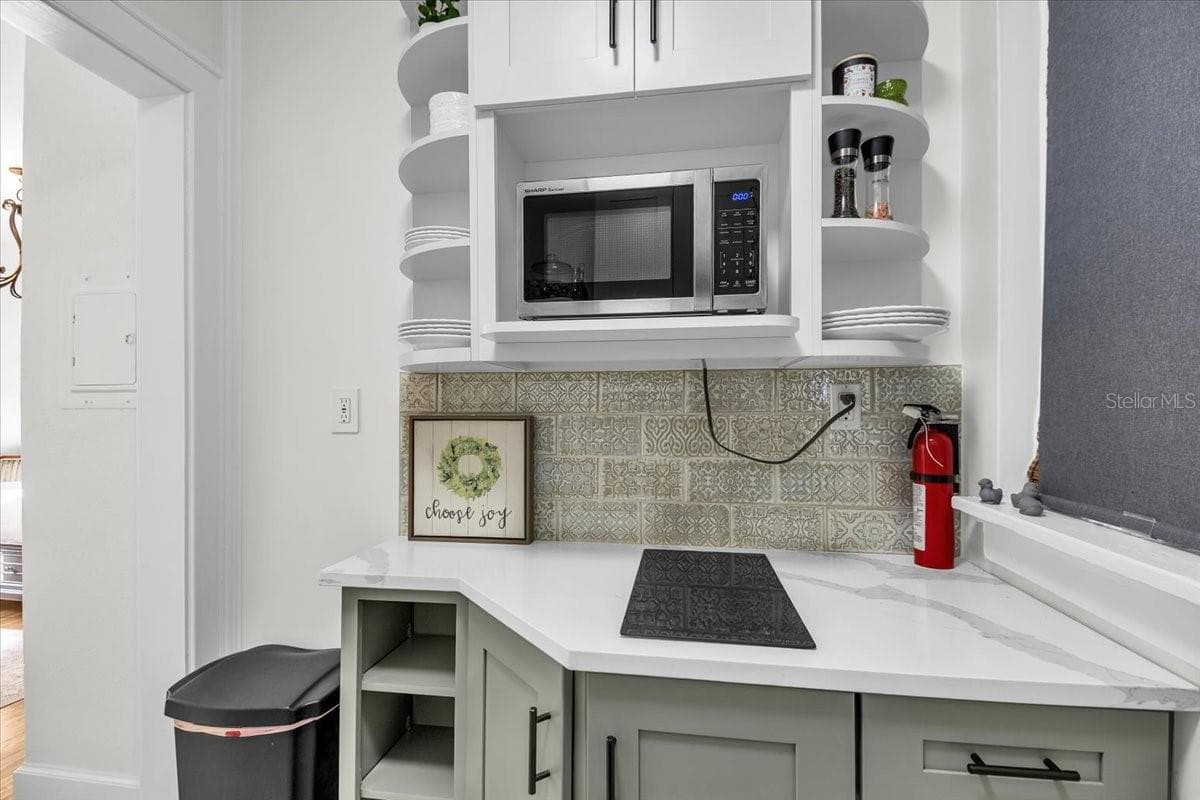 Condominium at 210 N 17TH ST NW #37, BRADENTON, photo 8 of 13
