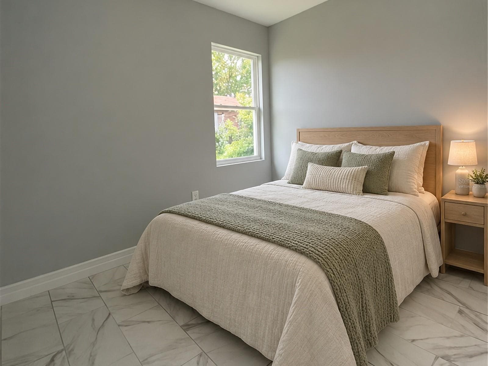 Virtually staged - 853 TRINA LN, LAKELAND