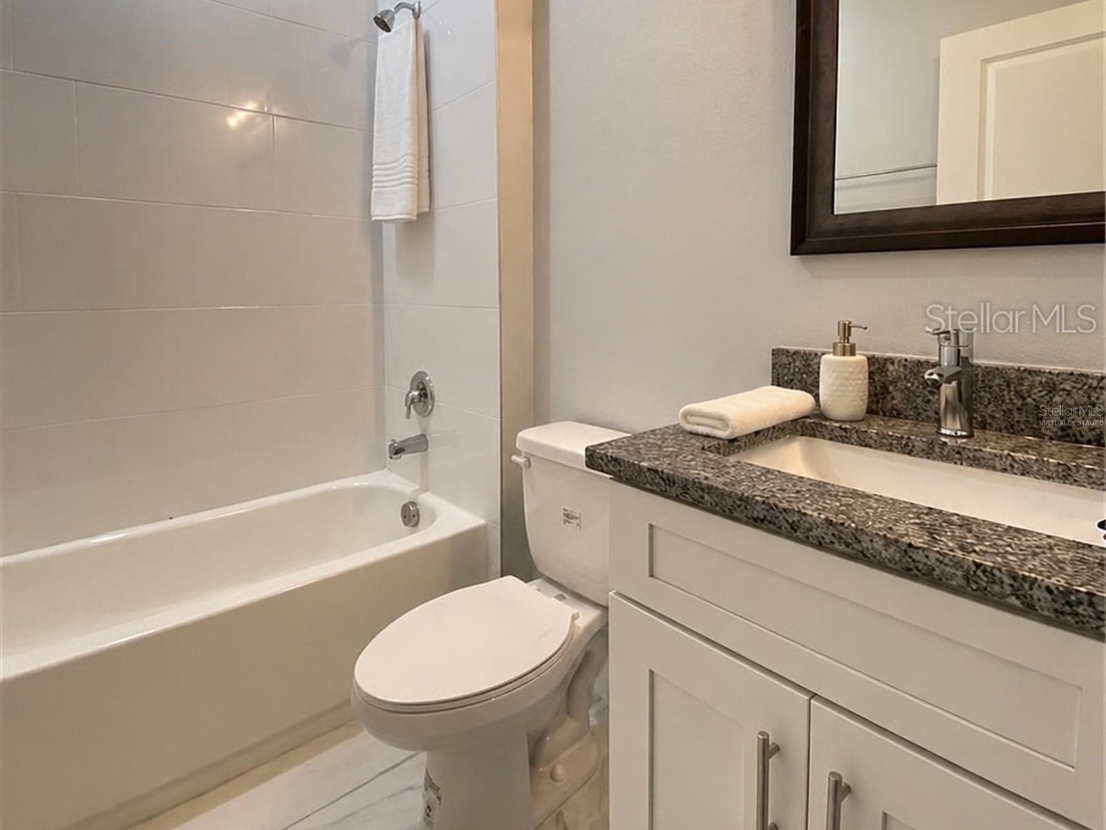 Virtually staged - 853 TRINA LN, LAKELAND
