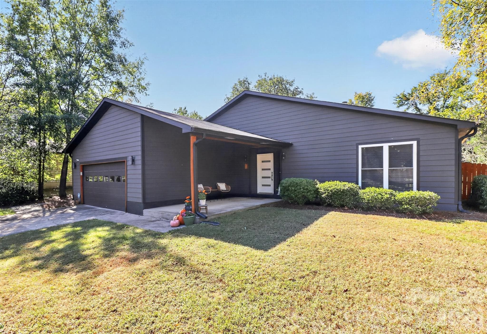 3851 Sweetgrass Lane