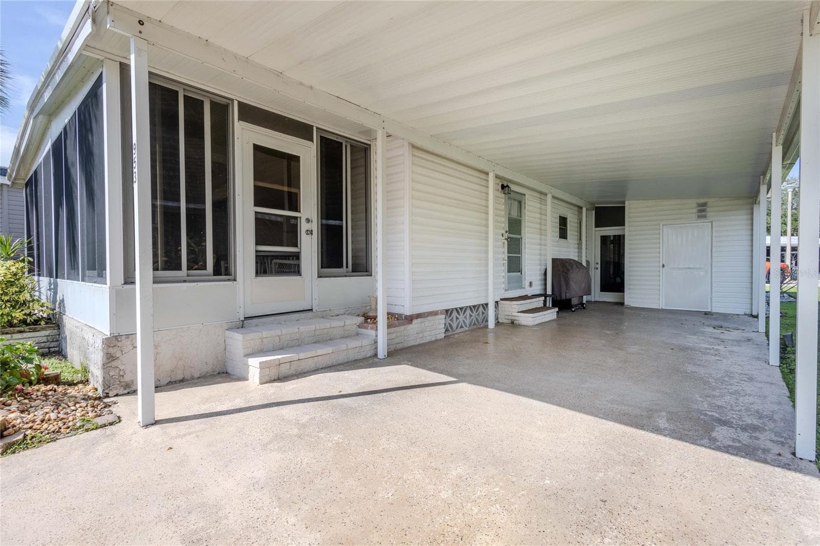 Manufactured Home at 2100 KINGS HWY #953, PORT CHARLOTTE, photo 3 of 90