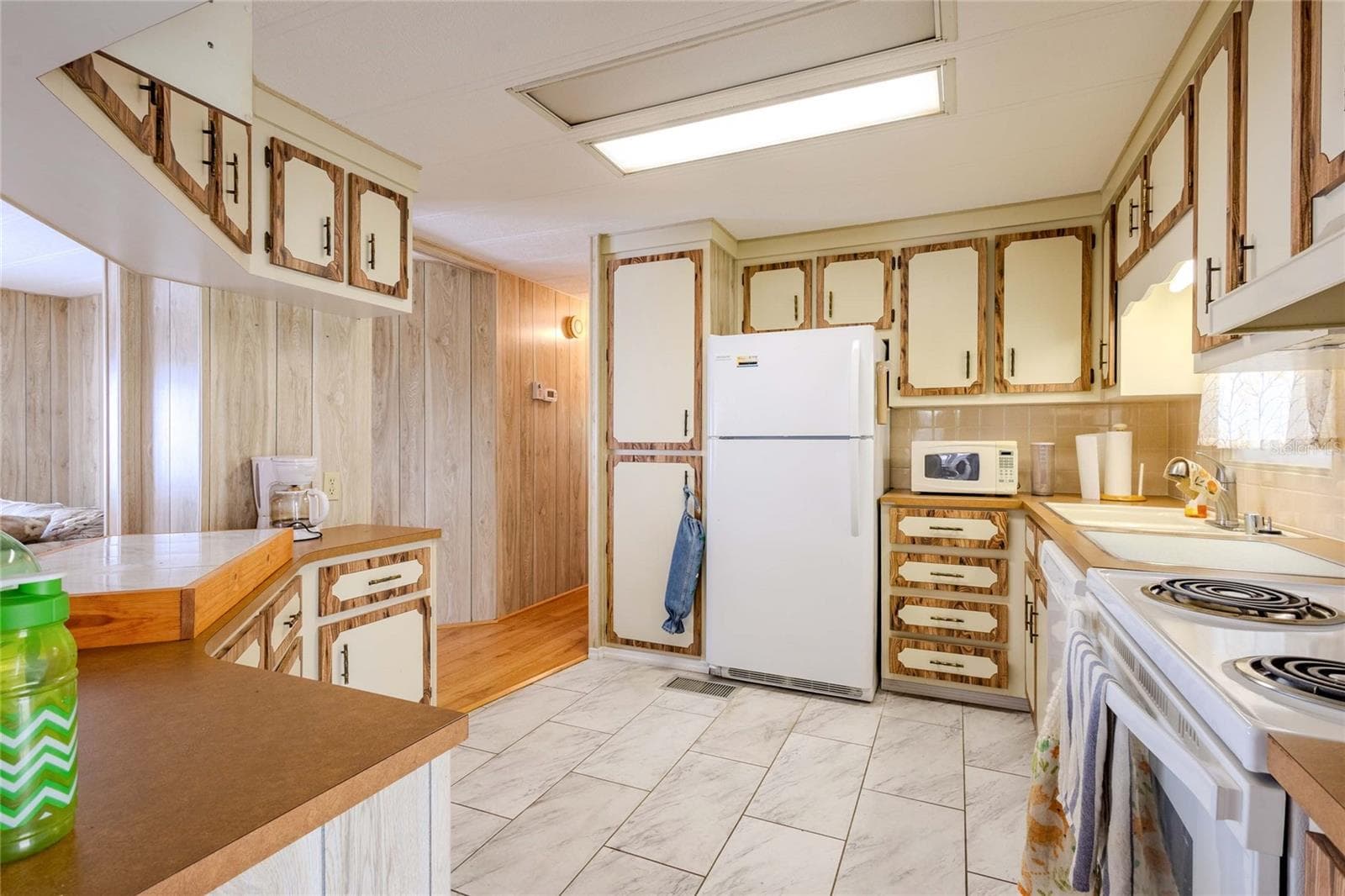 Manufactured Home at 2100 KINGS HWY #953, PORT CHARLOTTE, photo 7 of 90