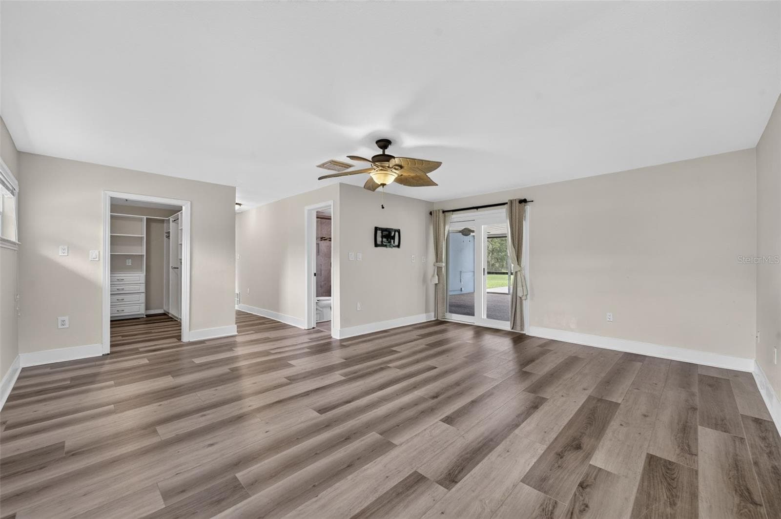Duplex at 20963 E COLONIAL DR, CHRISTMAS, photo 31 of 68