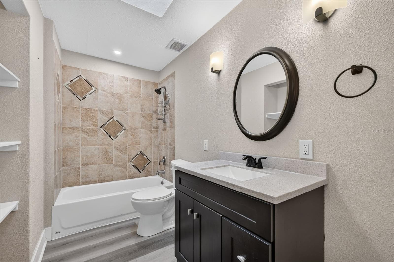 Duplex at 20963 E COLONIAL DR, CHRISTMAS, photo 38 of 68