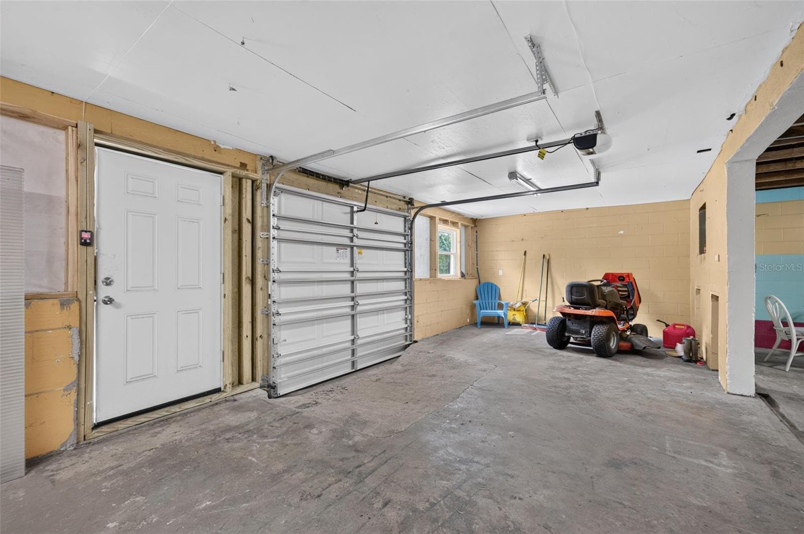 Duplex at 20963 E COLONIAL DR, CHRISTMAS, photo 54 of 68