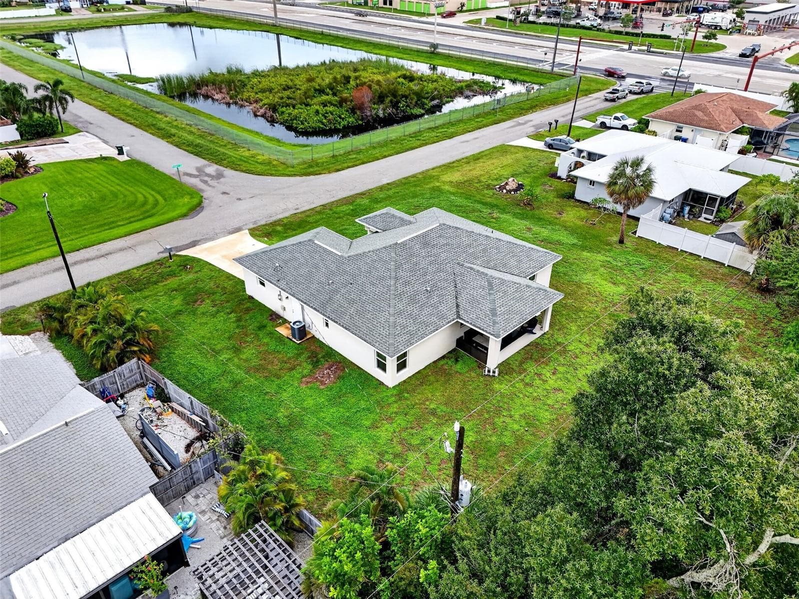 Single Family Residence at 55 RUTGERS RD, VENICE, photo 45 of 48