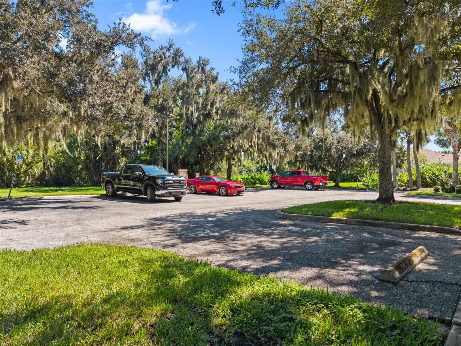 Common Area Parking Lot - 5911 90TH AVENUE CIR E, PARRISH