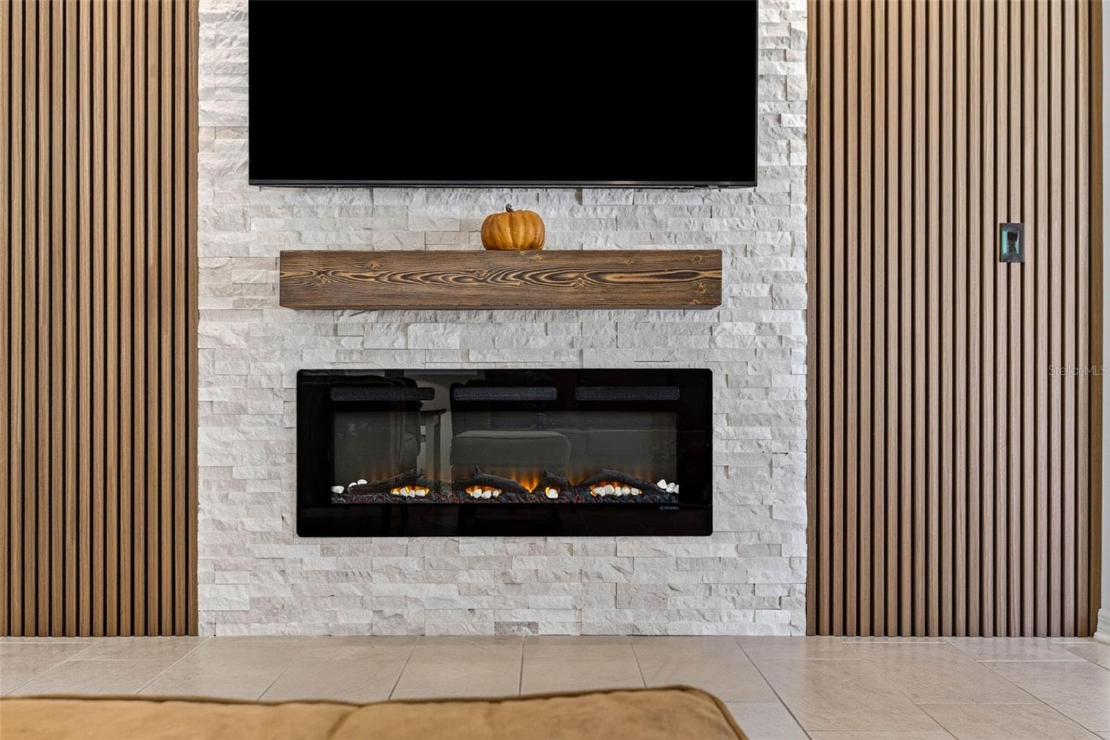 Villa at 32835 WOODTHRUSH WAY, WESLEY CHAPEL, photo 11 of 54
