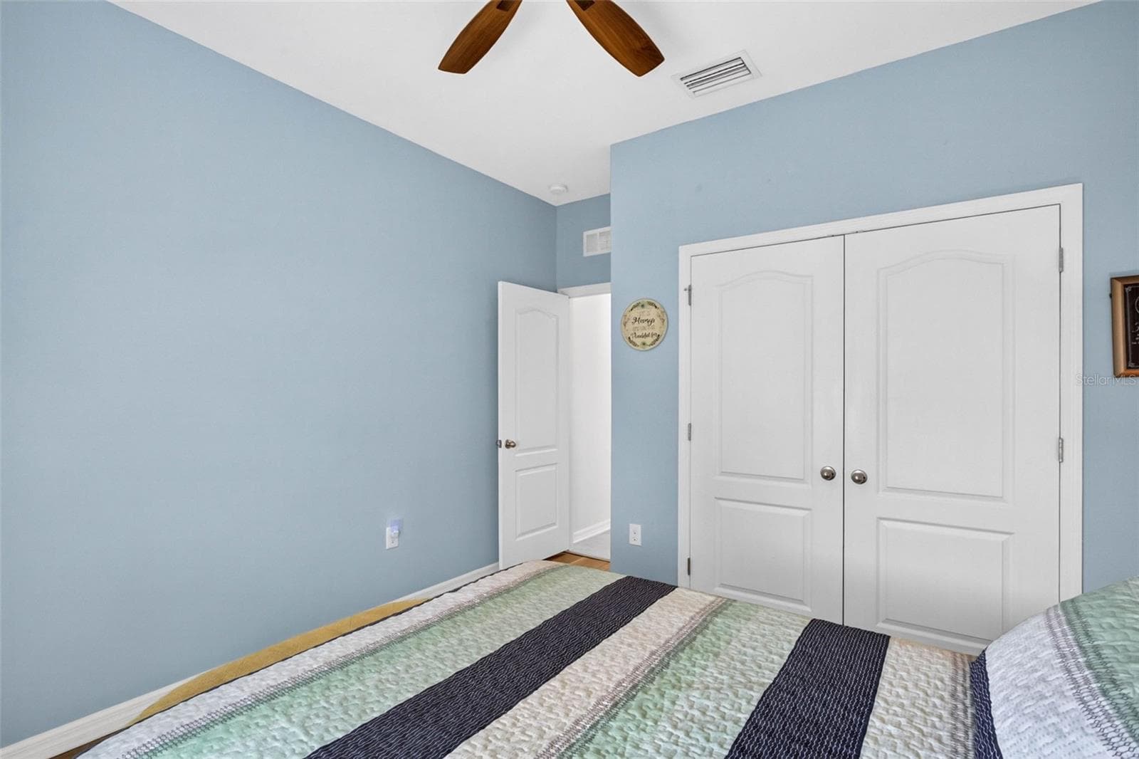 Bedroom 3 with built in closet - 32835 WOODTHRUSH WAY, WESLEY CHAPEL
