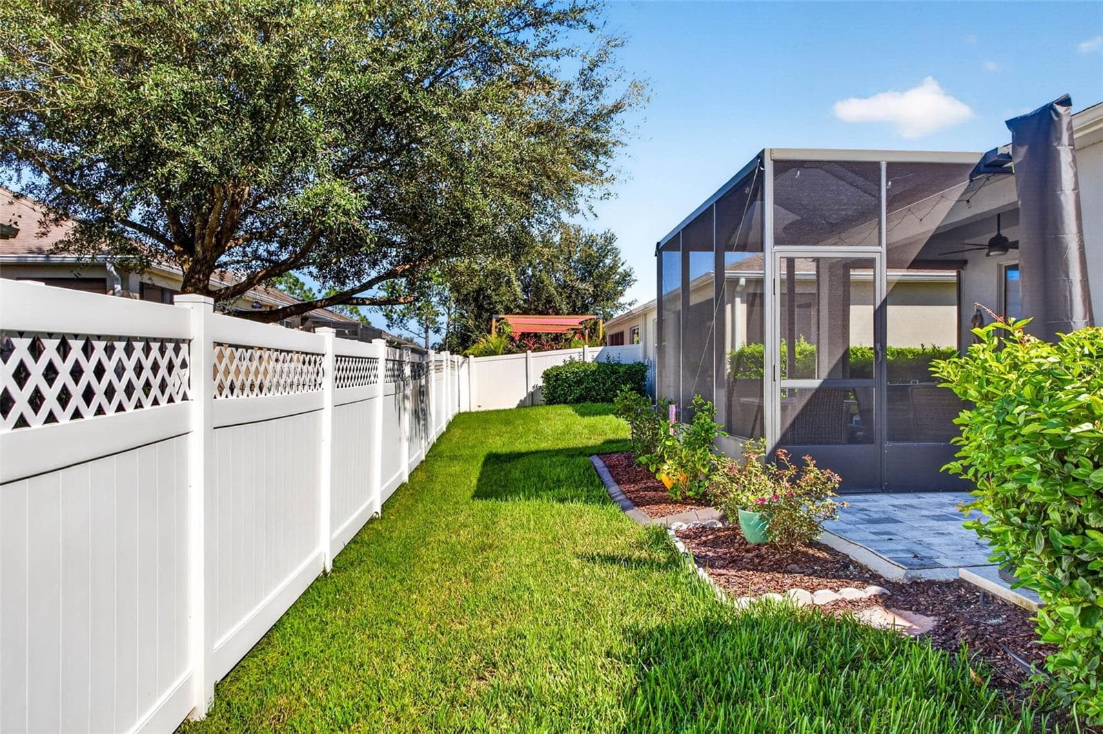 Partially fenced in lot; addtl fencing can be added. - 32835 WOODTHRUSH WAY, WESLEY CHAPEL