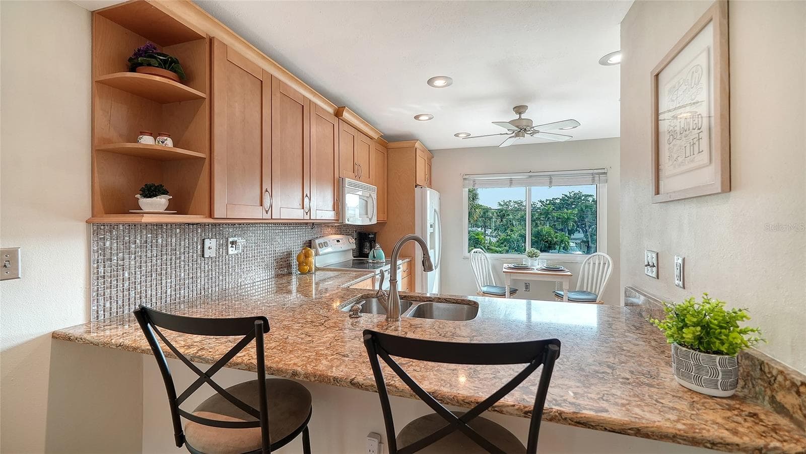 Condominium at 6204 MIDNIGHT PASS RD #205, SARASOTA, photo 13 of 42