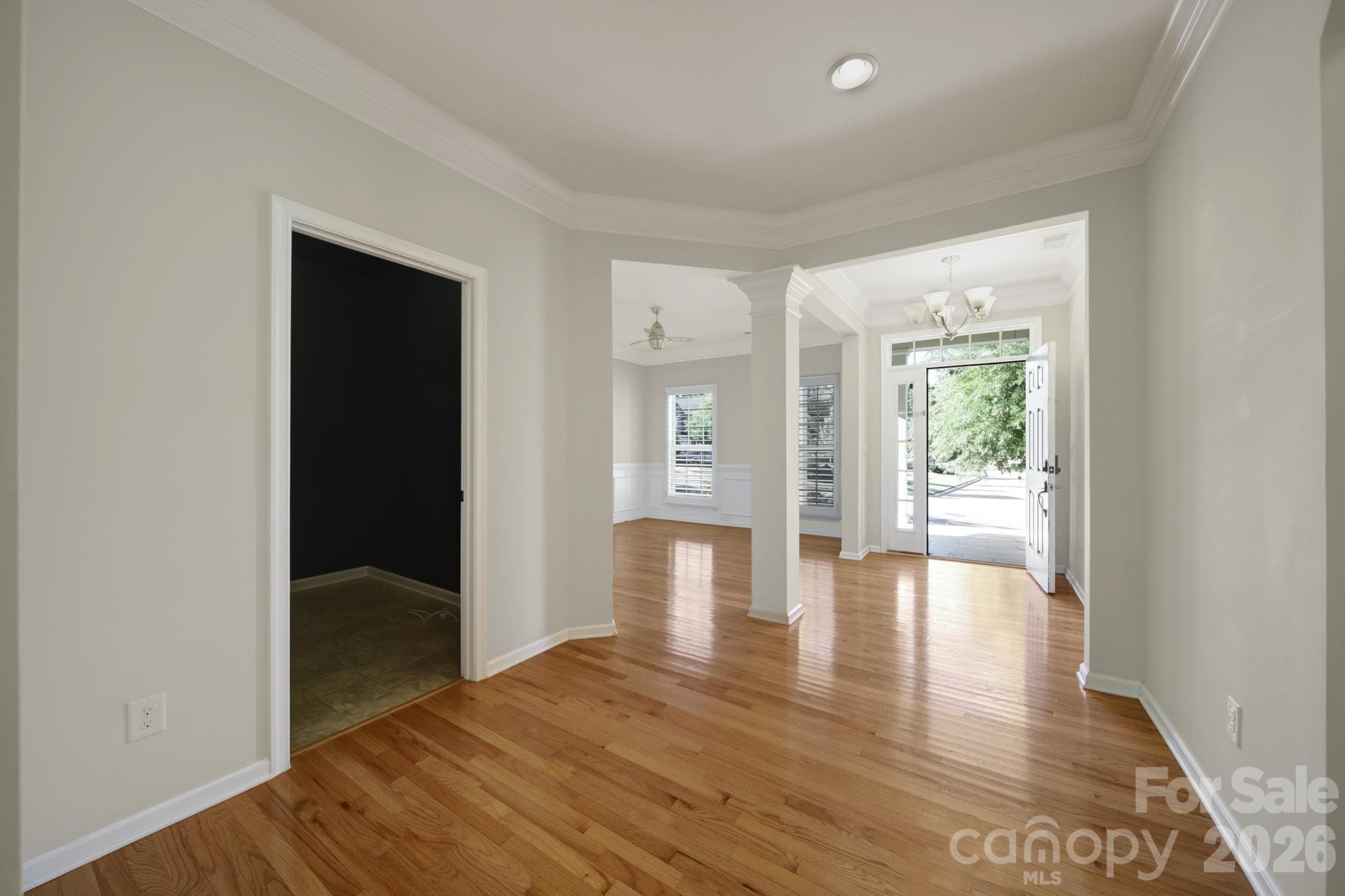 Single Family Residence at 11701 Banter Lane, Huntersville, photo 6 of 43