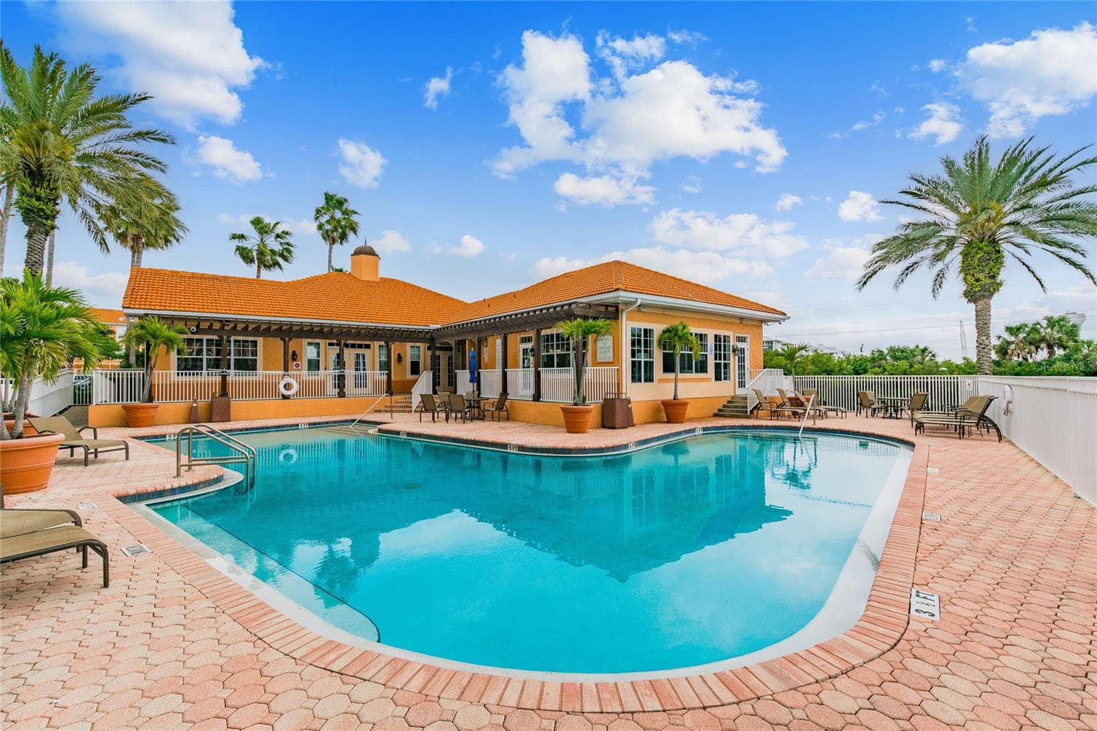 Condominium at 5000 CULBREATH KEY WAY #1-313, TAMPA, photo 33 of 79