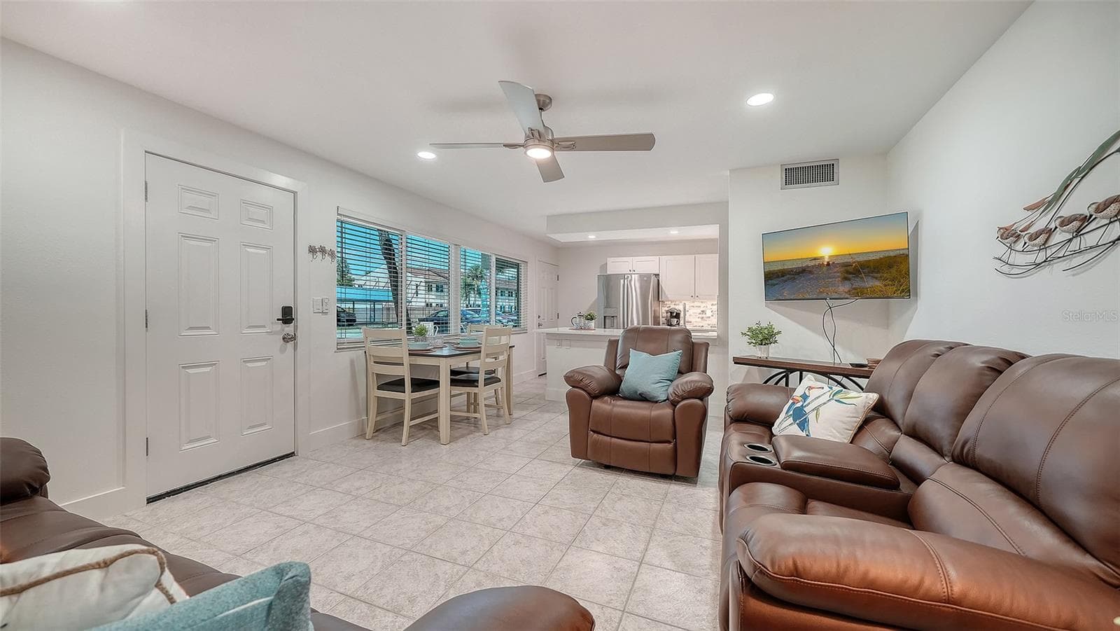 Condominium at 5950 MIDNIGHT PASS RD #201, SARASOTA, photo 6 of 30