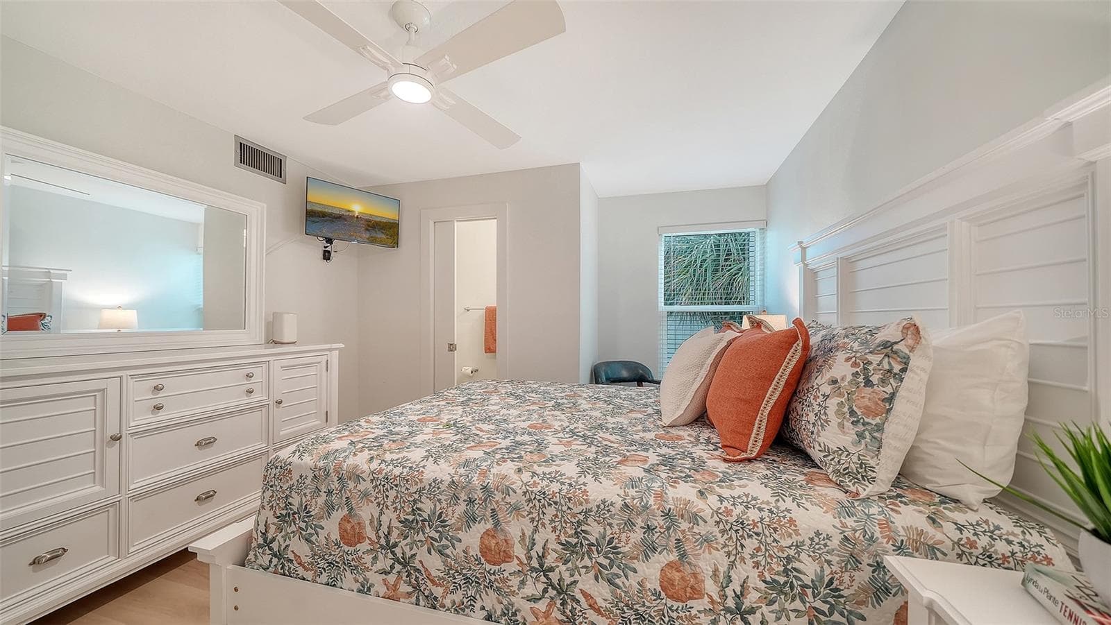 Condominium at 5950 MIDNIGHT PASS RD #201, SARASOTA, photo 14 of 30