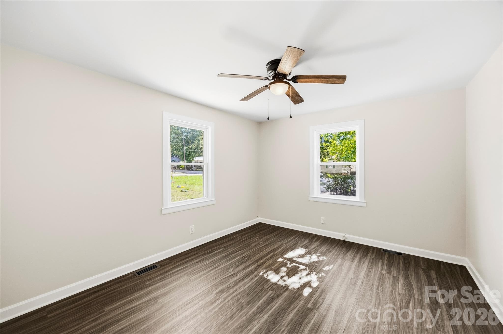 Single Family Residence at 915 Skyway Drive, Kannapolis, photo 11 of 29