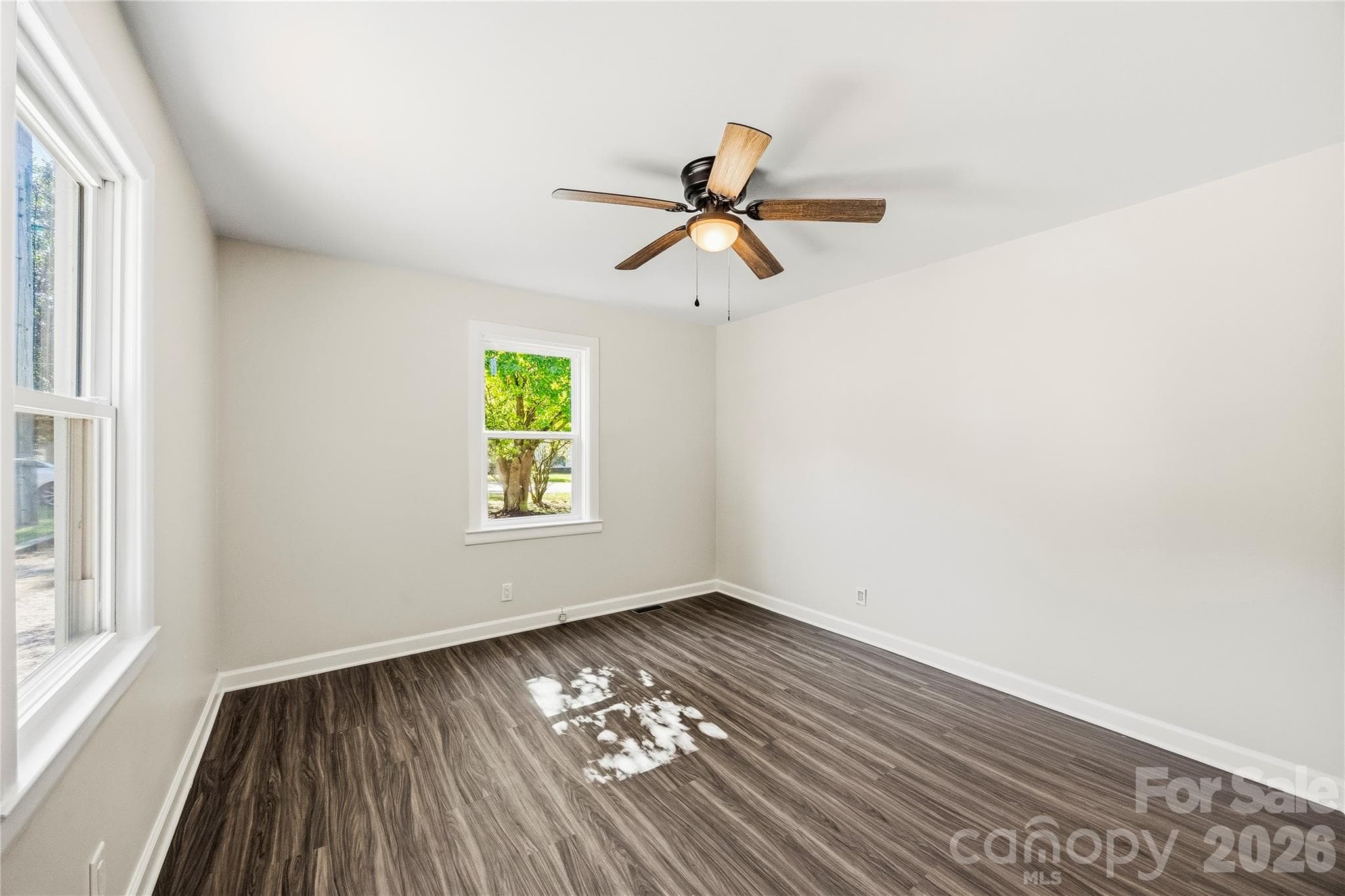 Single Family Residence at 915 Skyway Drive, Kannapolis, photo 13 of 29