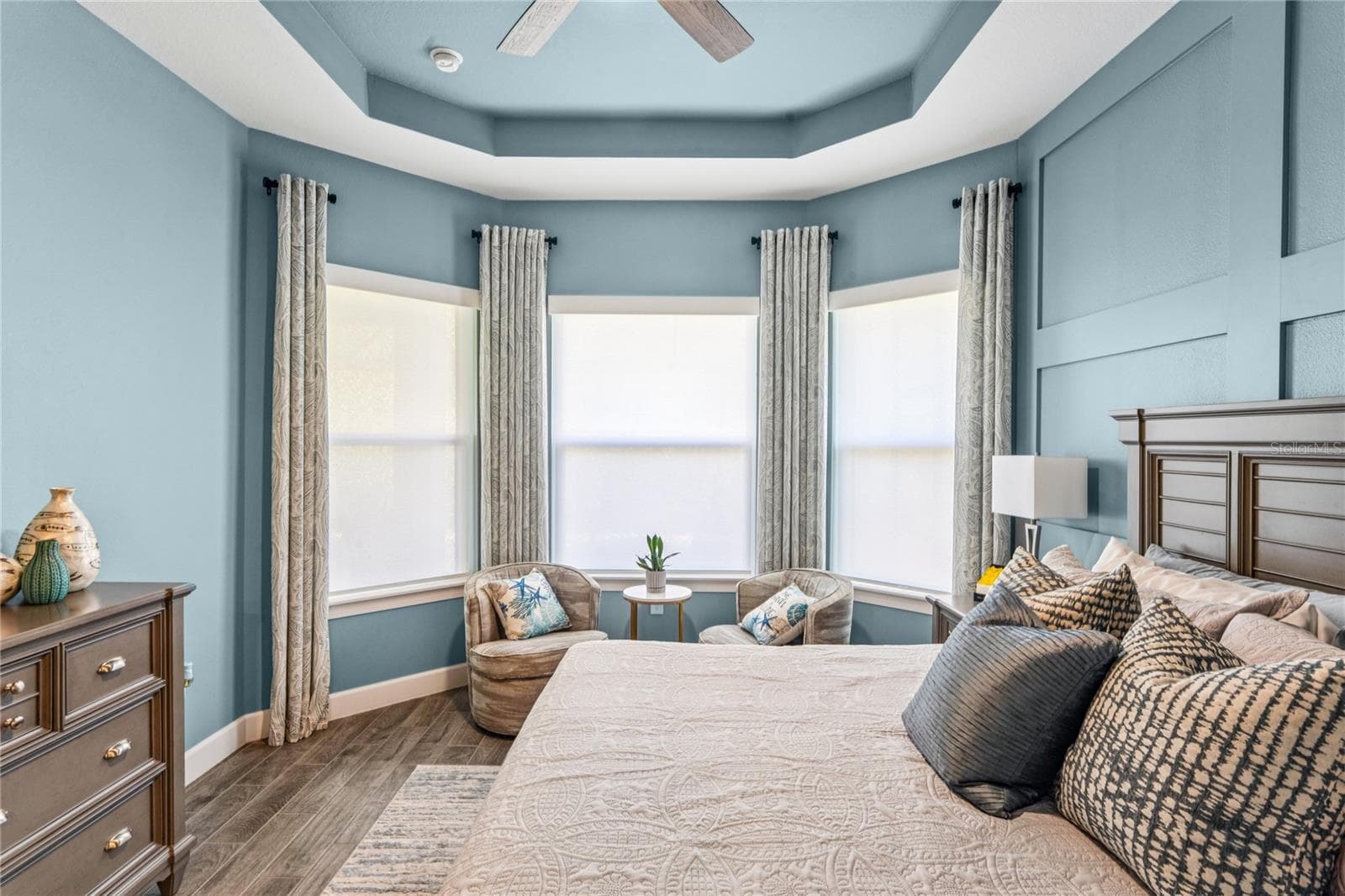 Primary Suite Bay window shades closed - 10813 CALLUNA DR, ODESSA