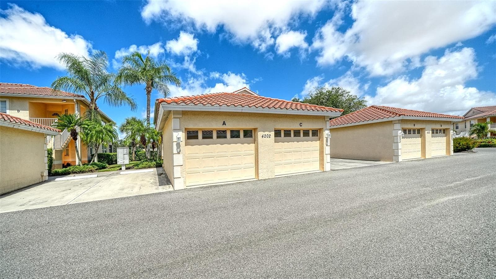Condominium at 4202 VICENZA DR #A23, VENICE, photo 31 of 47