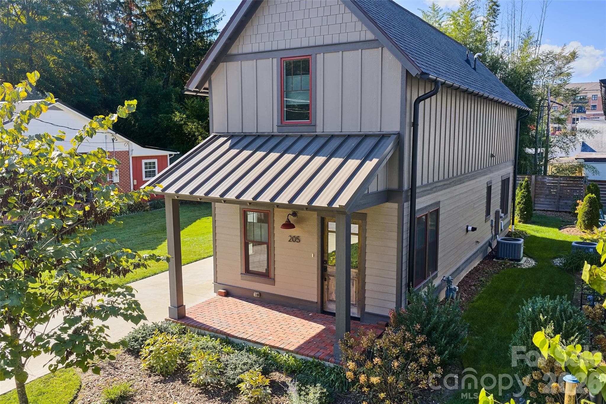 205 N Johnson Street