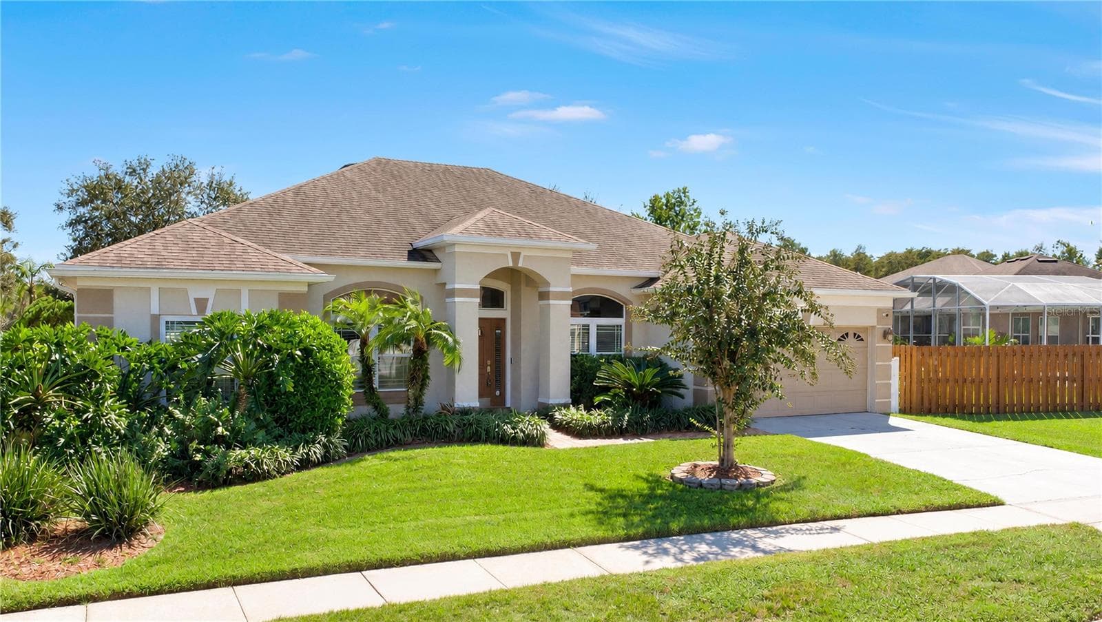 Single Family Residence at 10606 CLOUDVIEW DR, ORLANDO, photo 2 of 41
