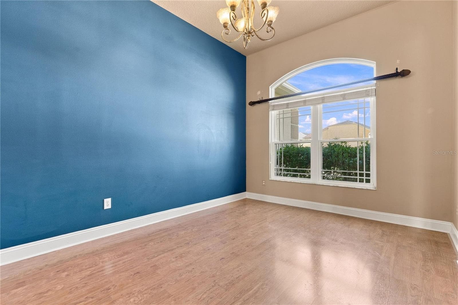 Single Family Residence at 10606 CLOUDVIEW DR, ORLANDO, photo 6 of 41