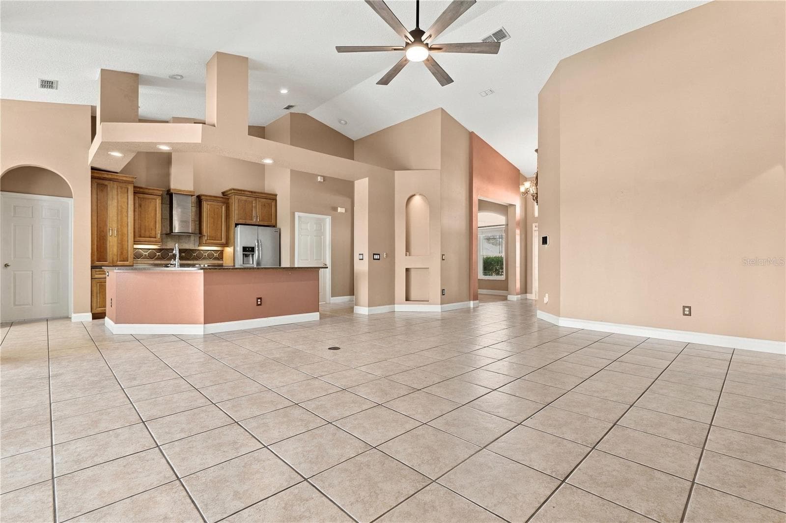 Single Family Residence at 10606 CLOUDVIEW DR, ORLANDO, photo 11 of 41