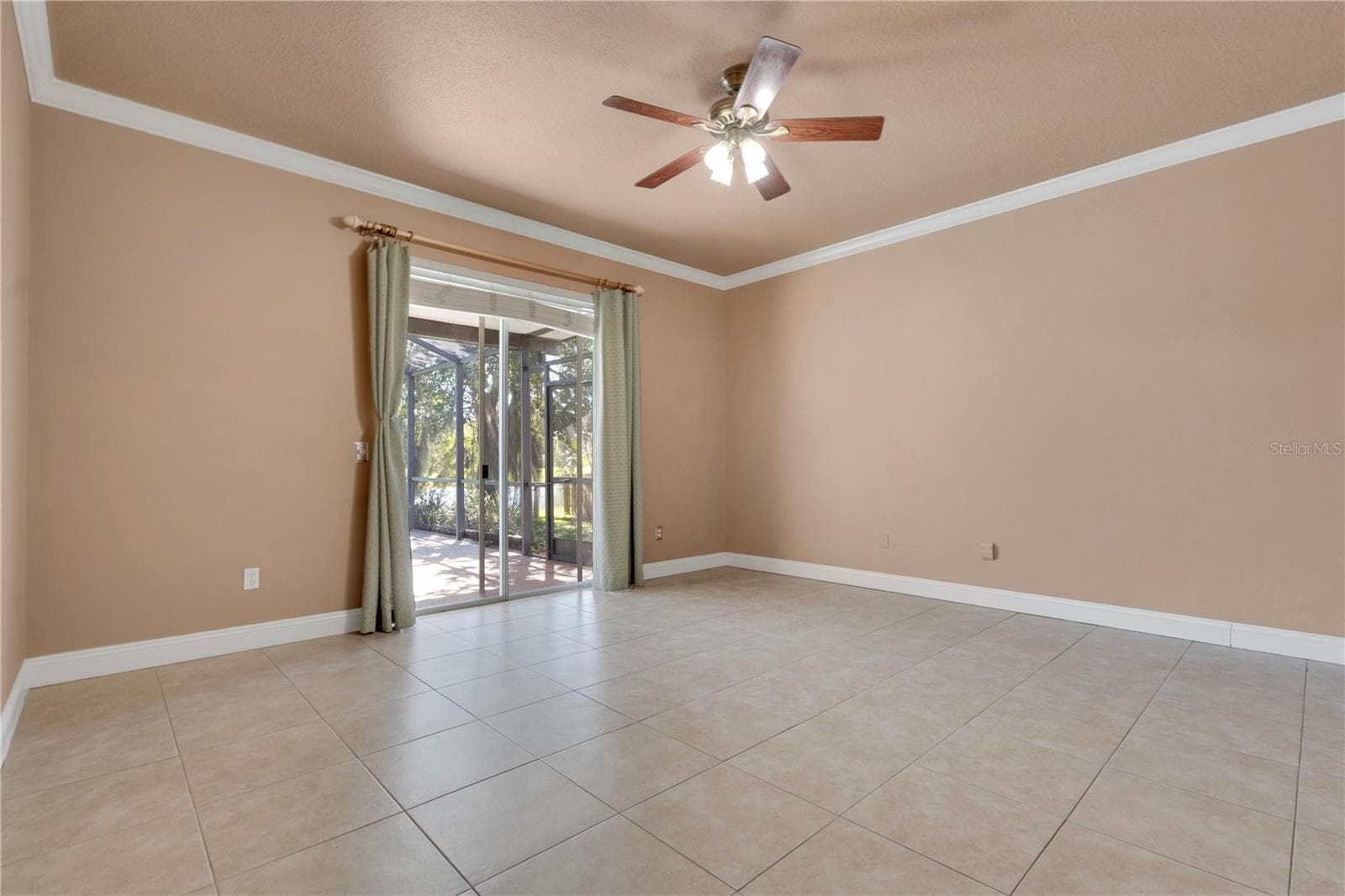 Single Family Residence at 10606 CLOUDVIEW DR, ORLANDO, photo 17 of 41