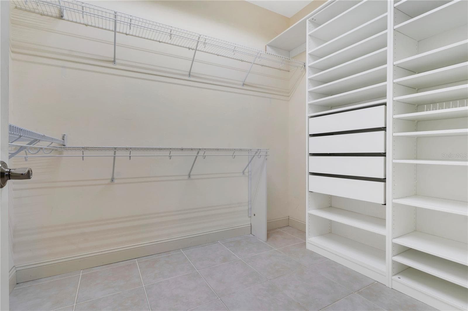 Single Family Residence at 10606 CLOUDVIEW DR, ORLANDO, photo 20 of 41