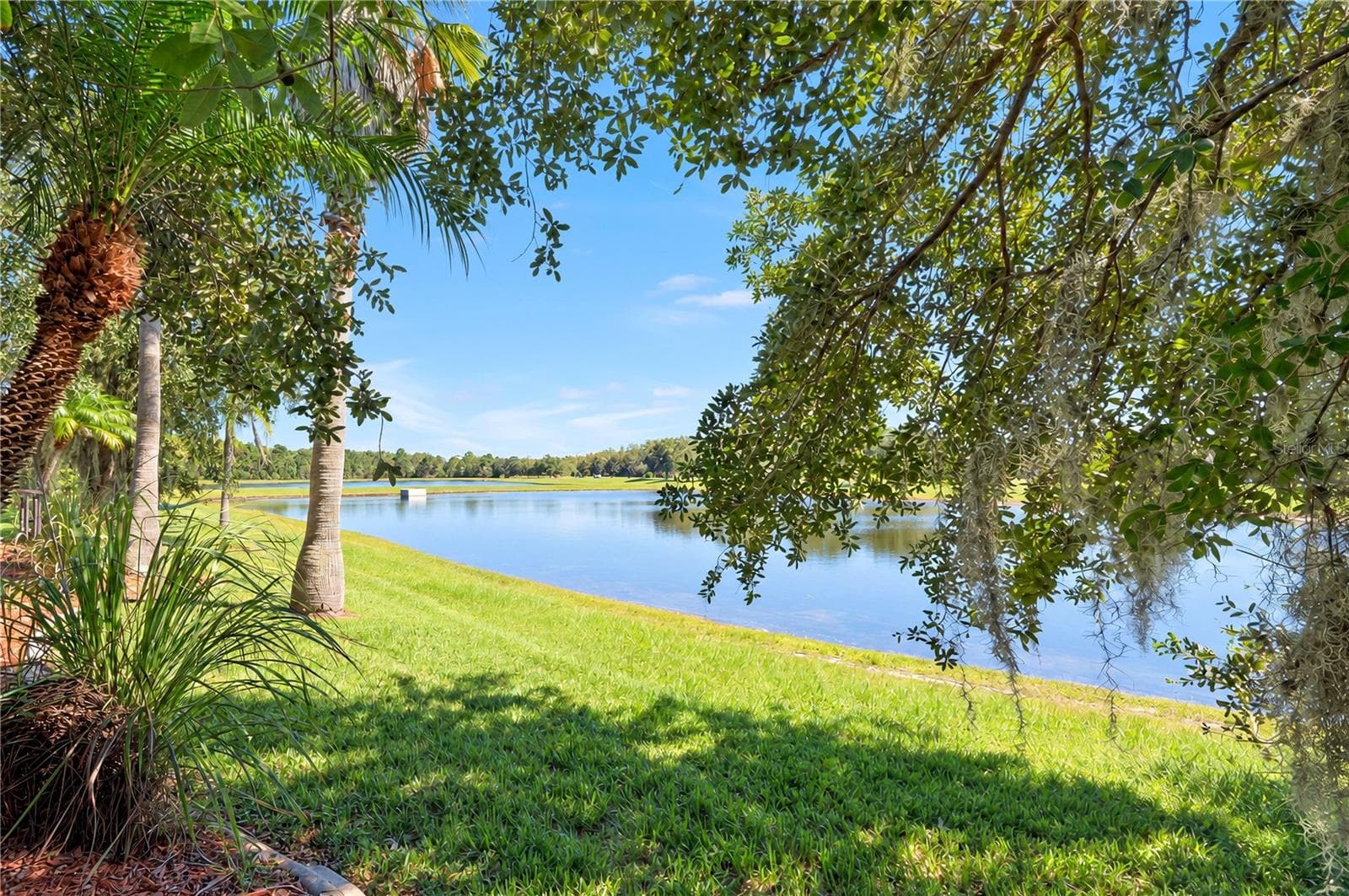 Single Family Residence at 10606 CLOUDVIEW DR, ORLANDO, photo 32 of 41