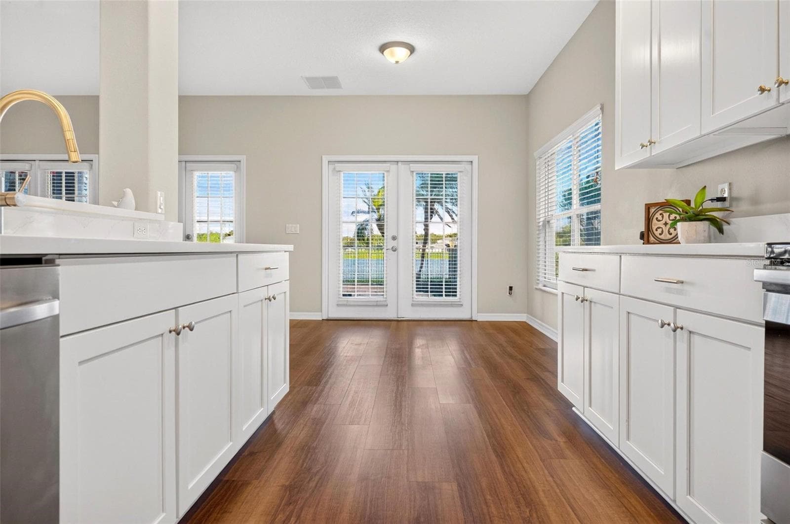 Single Family Residence at 13356 PHOENIX DR, ORLANDO, photo 8 of 136