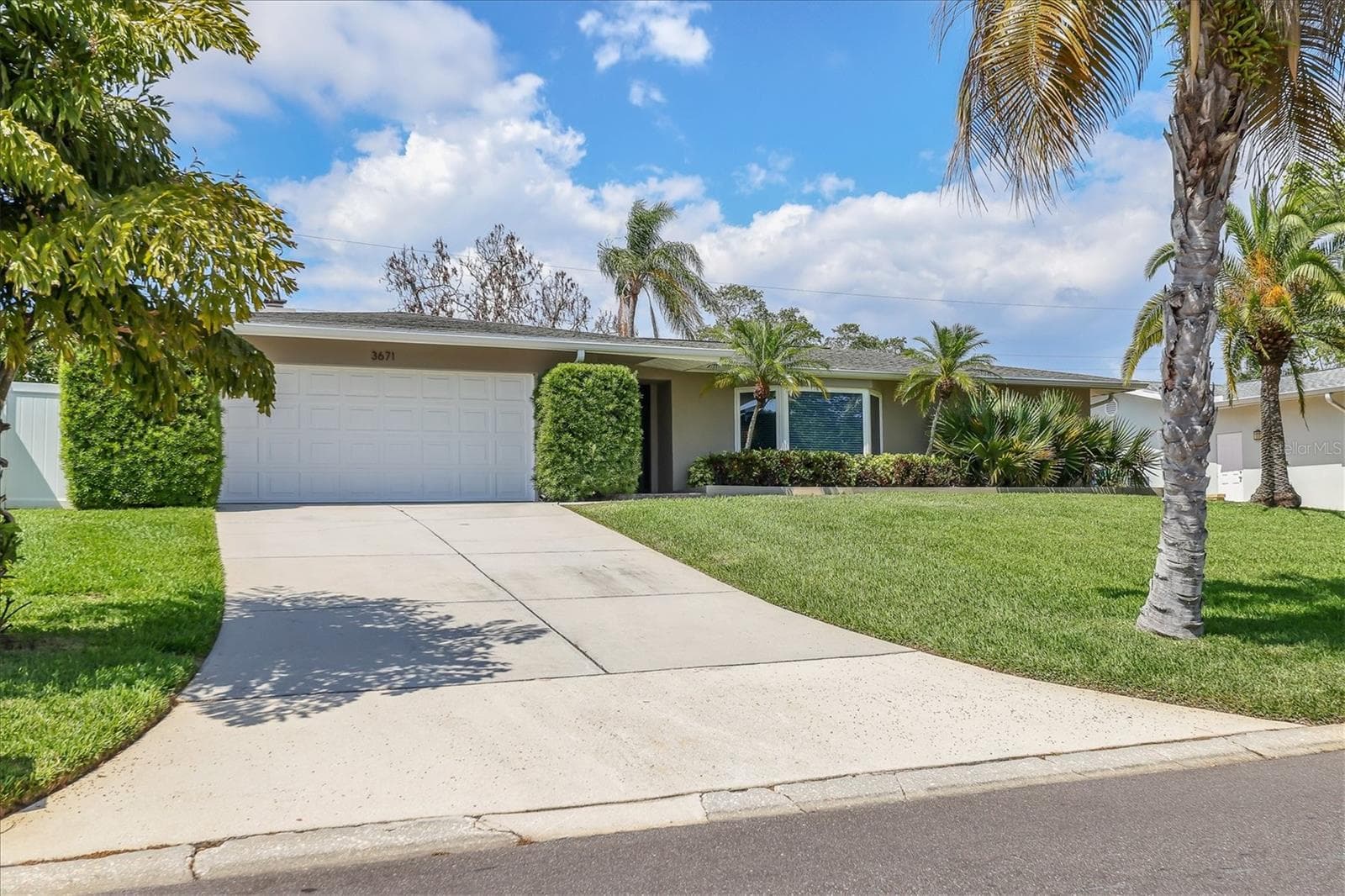 Single Family Residence at 3671 AVOCADO RD, LARGO, photo 2 of 36