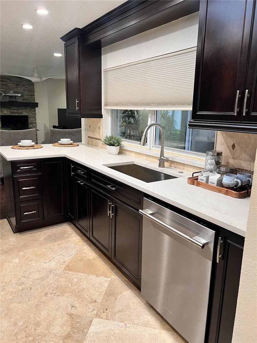 Single Family Residence at 3671 AVOCADO RD, LARGO, photo 12 of 36