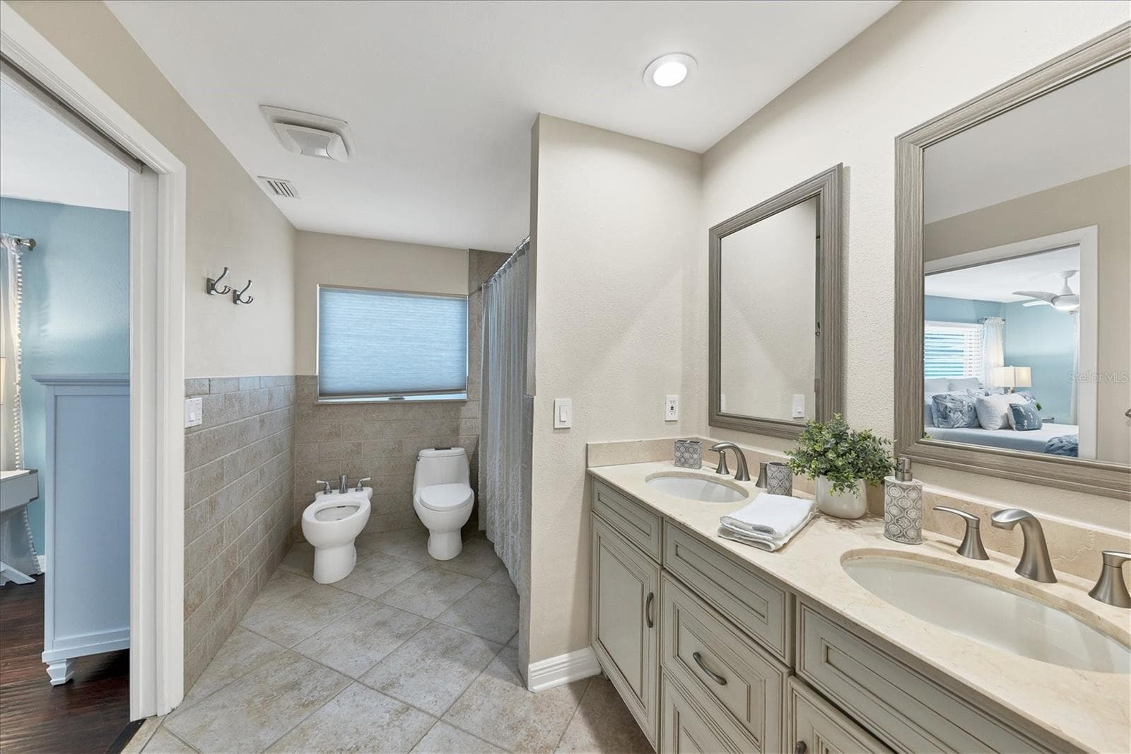 Single Family Residence at 3671 AVOCADO RD, LARGO, photo 20 of 36