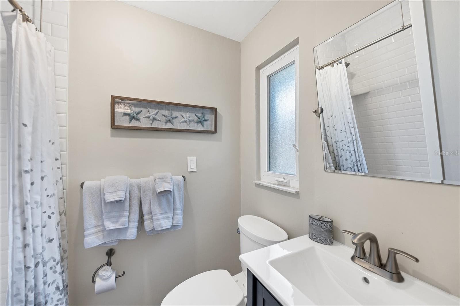 Single Family Residence at 3671 AVOCADO RD, LARGO, photo 25 of 36
