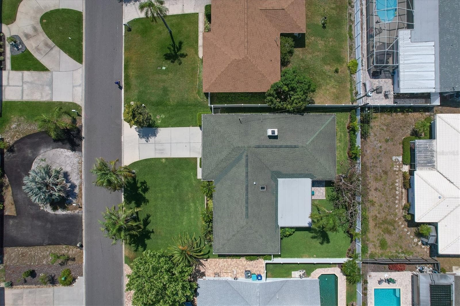 Single Family Residence at 3671 AVOCADO RD, LARGO, photo 34 of 36