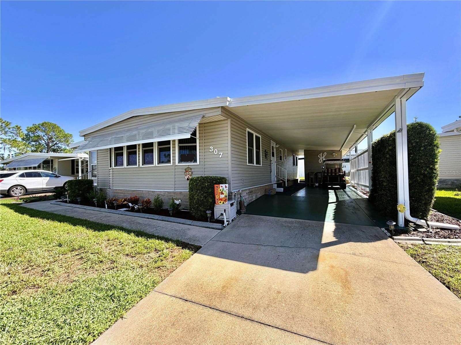 307 HAWTHORNE BLVD