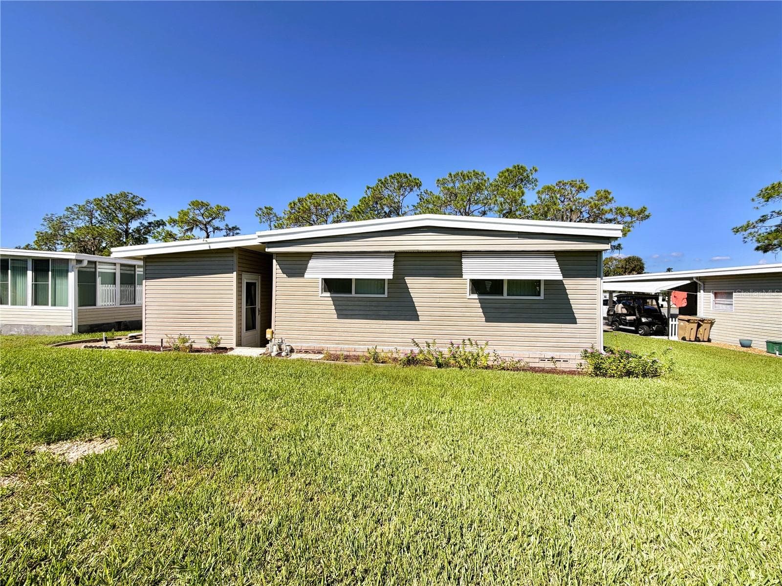 Mobile Home at 307 HAWTHORNE BLVD, LEESBURG, photo 55 of 58