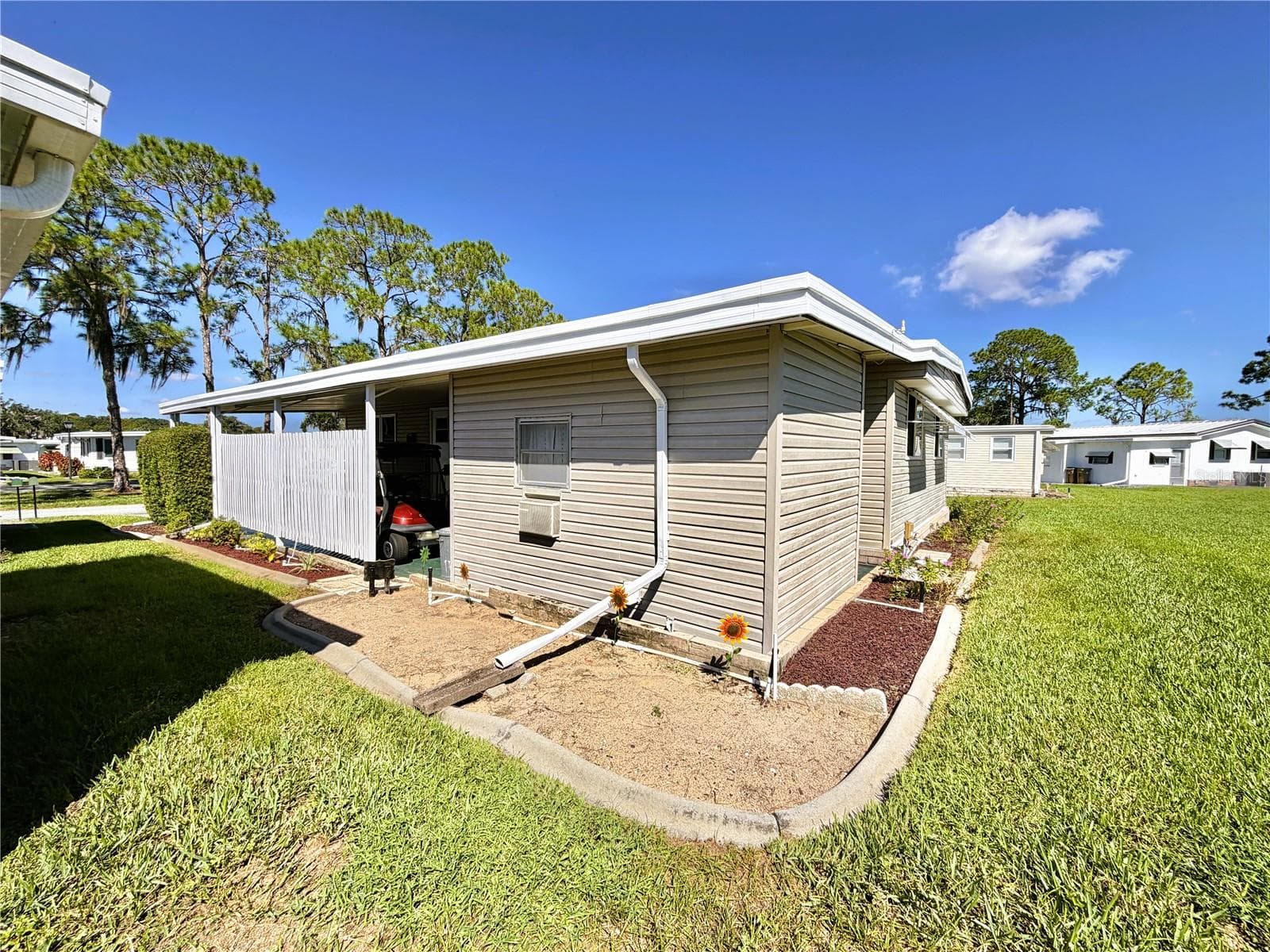Mobile Home at 307 HAWTHORNE BLVD, LEESBURG, photo 57 of 58