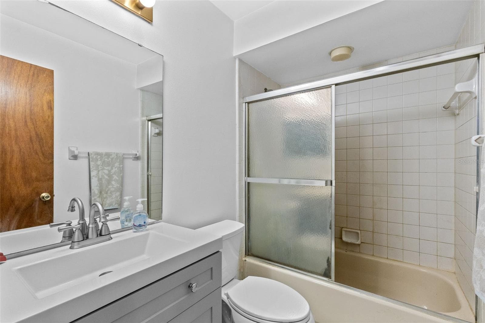 Bathroom 2 - 2350 BRONCO DR, ST CLOUD