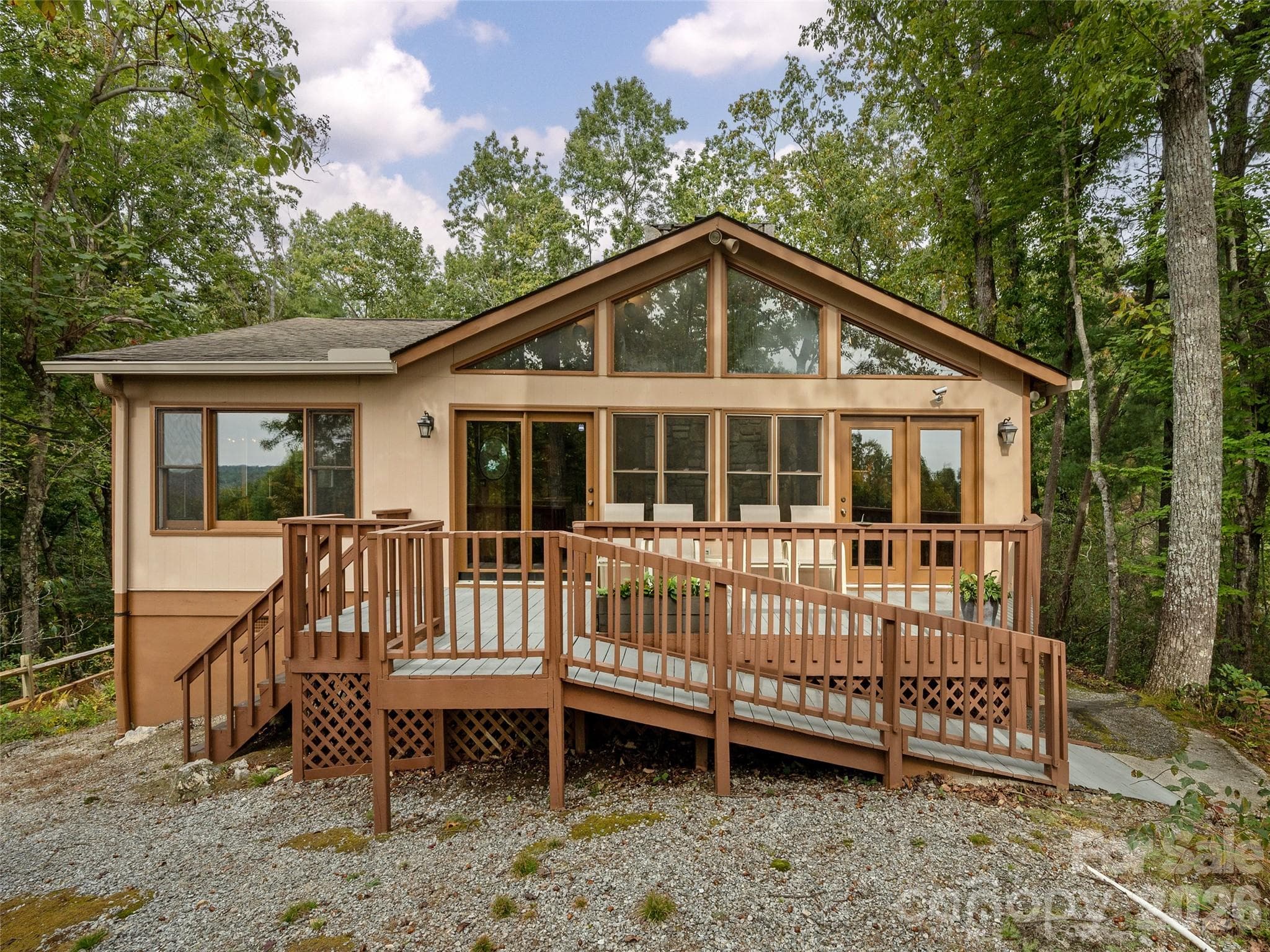 Single Family Residence at 206 Skyland Acres Road, Saluda, photo 2 of 41