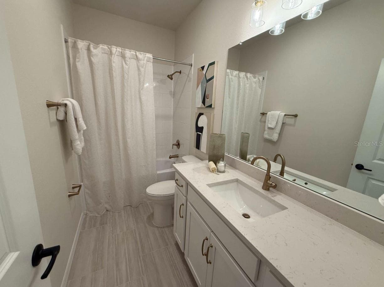 Bathroom - 3712 JONS LAKEVIEW ST, PLANT CITY