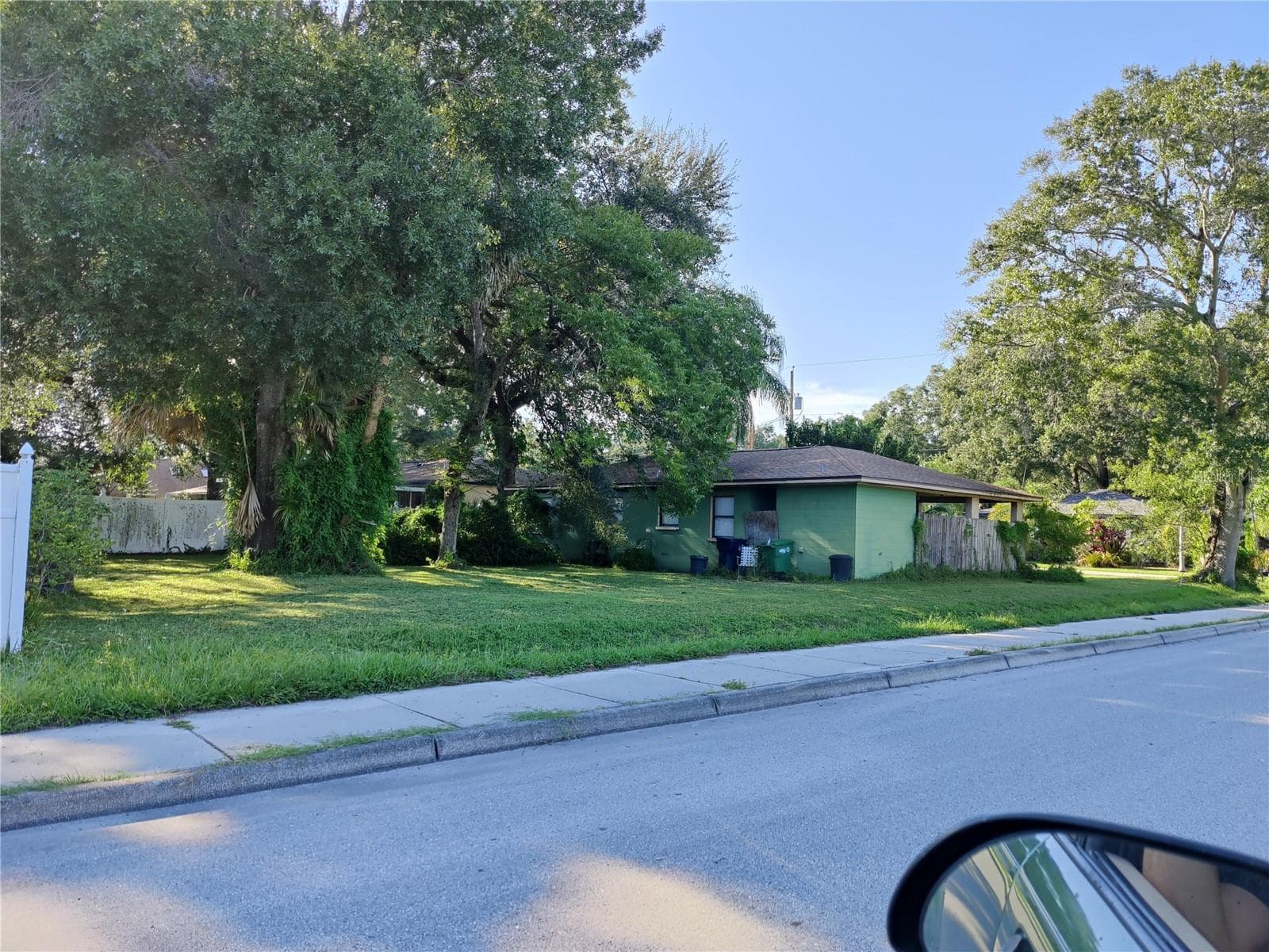 504 W CURTIS ST