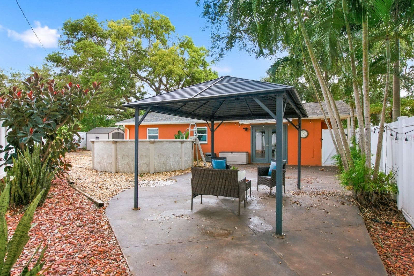 Single Family Residence at 961 LEXINGTON DR, DUNEDIN, photo 52 of 57