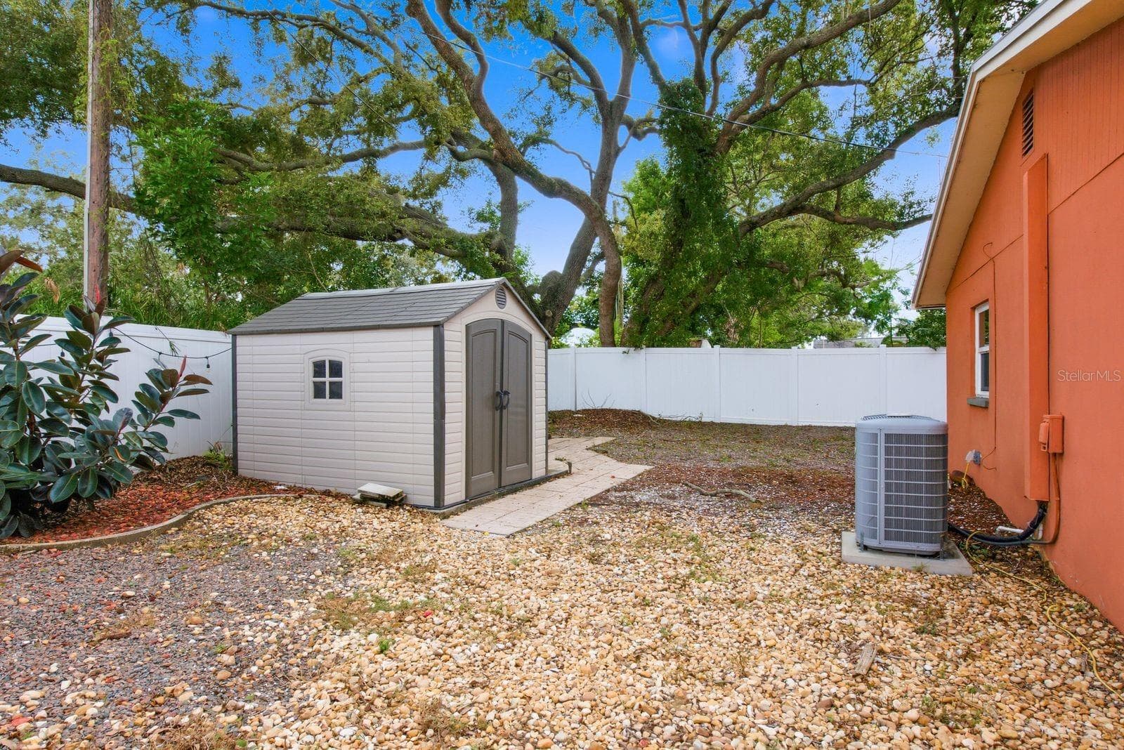 Single Family Residence at 961 LEXINGTON DR, DUNEDIN, photo 54 of 57