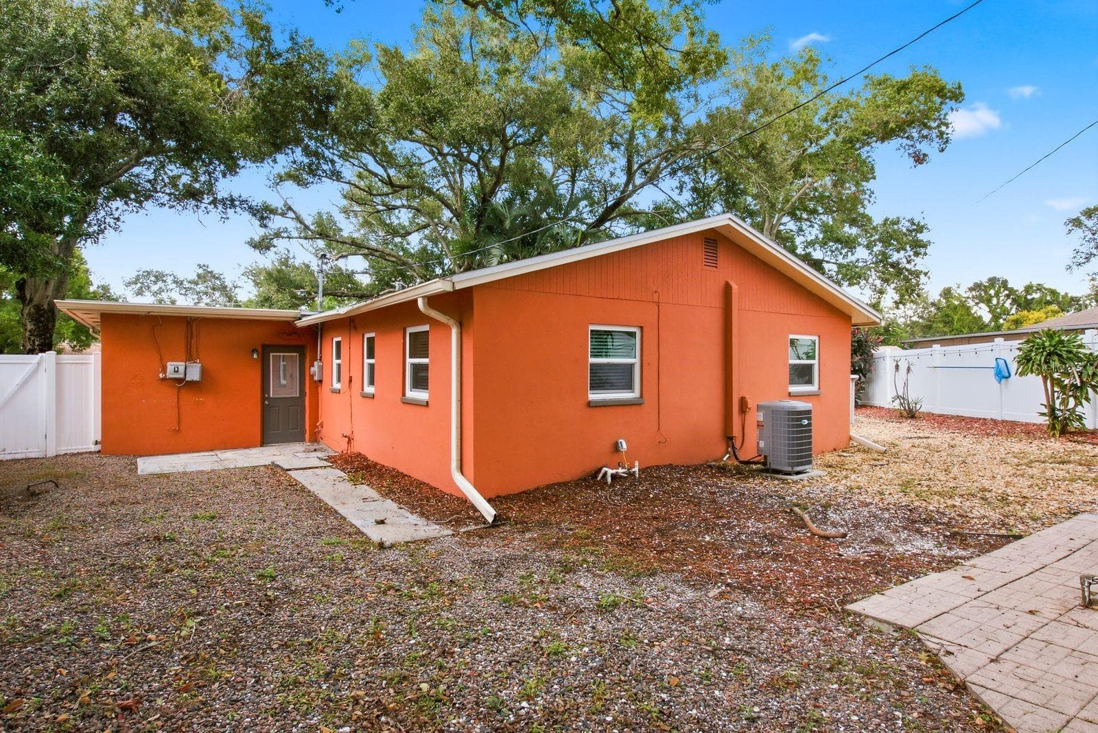 Single Family Residence at 961 LEXINGTON DR, DUNEDIN, photo 56 of 57