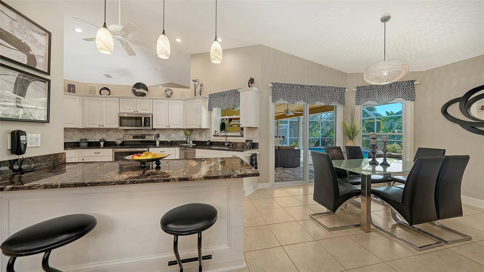 Single Family Residence at 7975 MONTICELLO LN, SARASOTA, photo 16 of 59