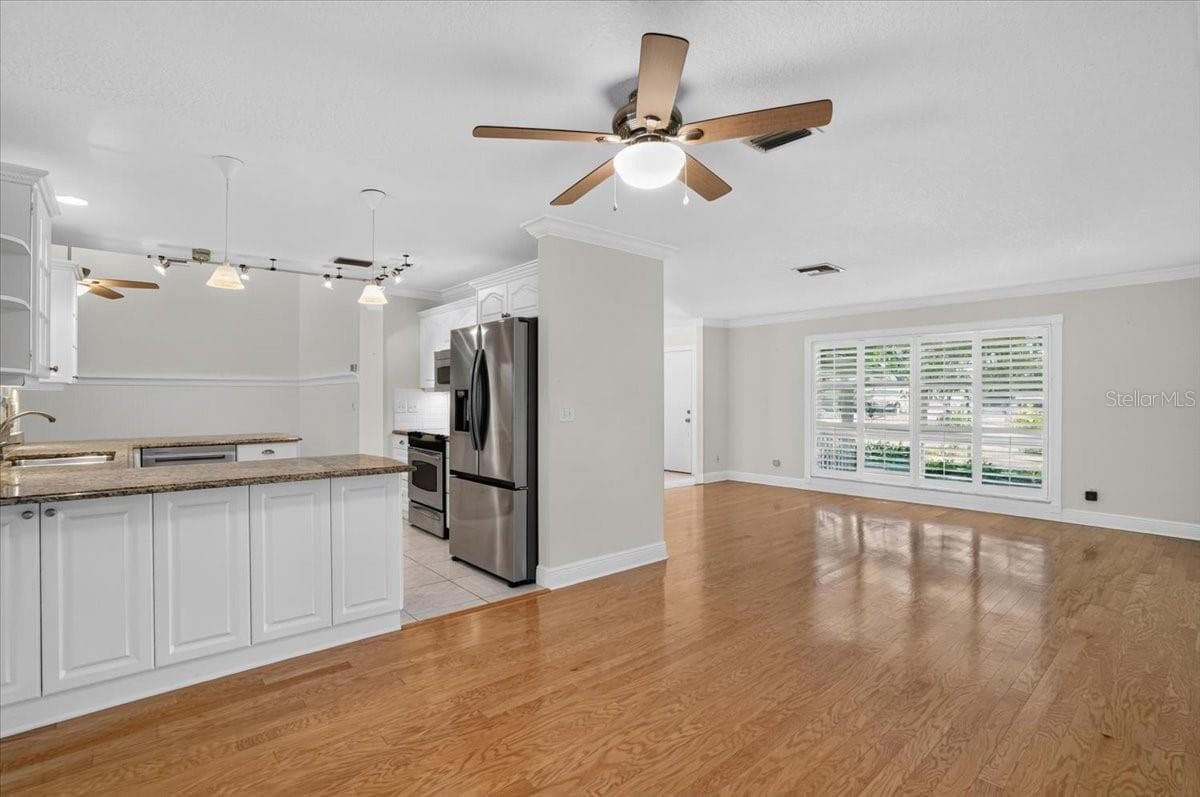 Single Family Residence at 7604 19TH AVENUE DR W, BRADENTON, photo 12 of 51